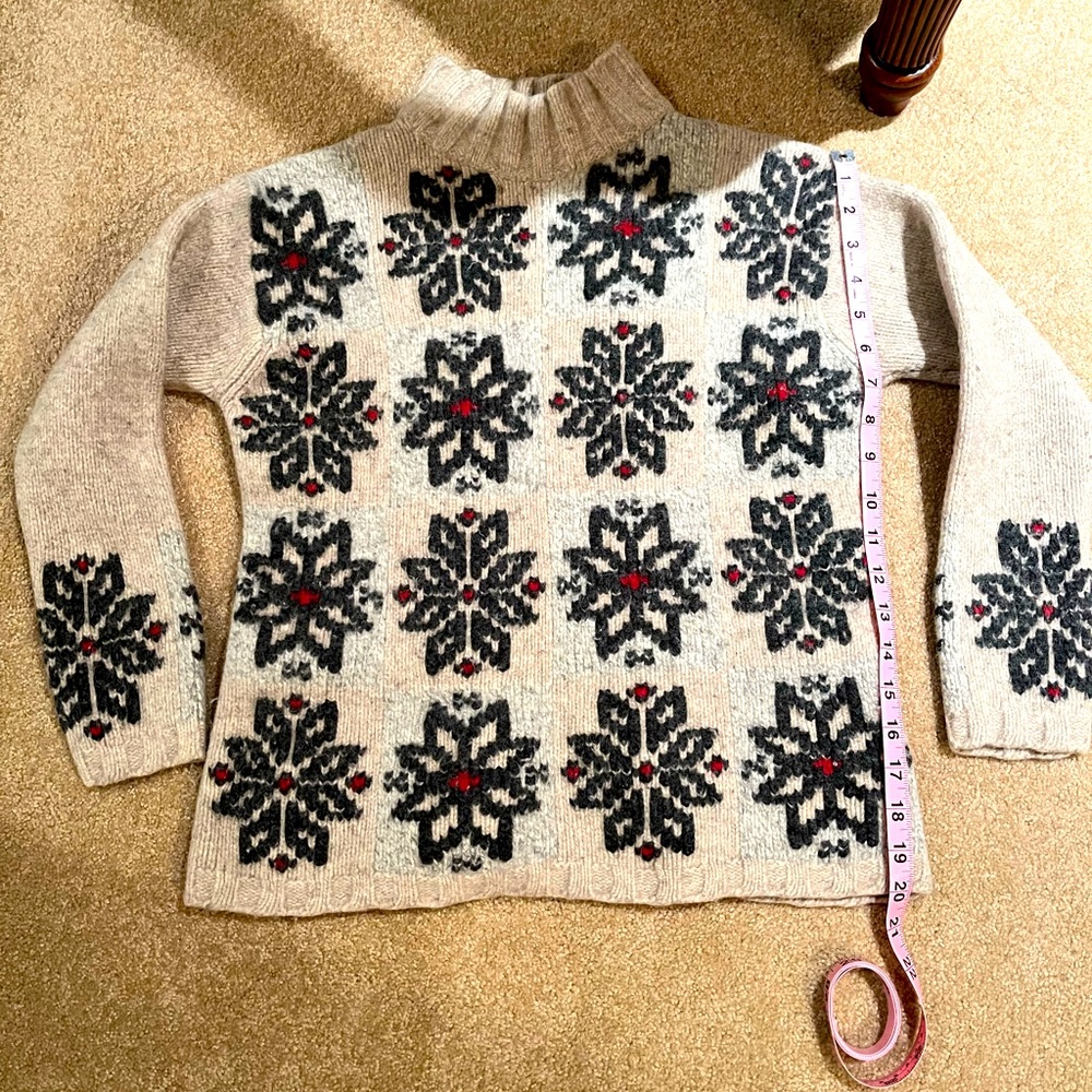 Eddie Bauer wool sweater size small